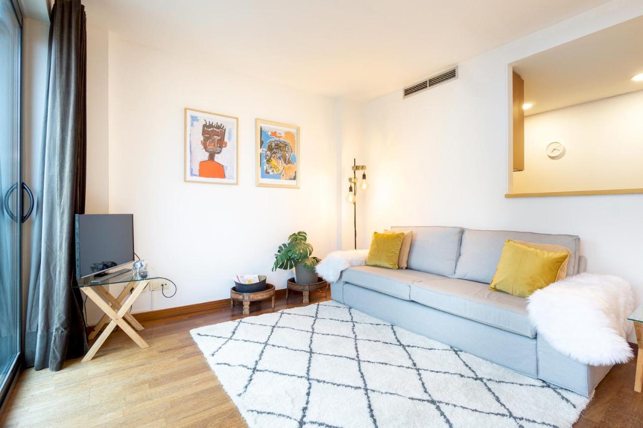 Enjoy Apartments Maria II Барселона Екстериор снимка